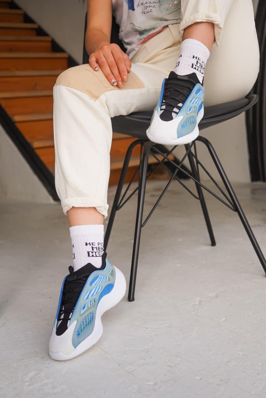 Adidas Yeezy Boost 700 V3 Arzareth 2