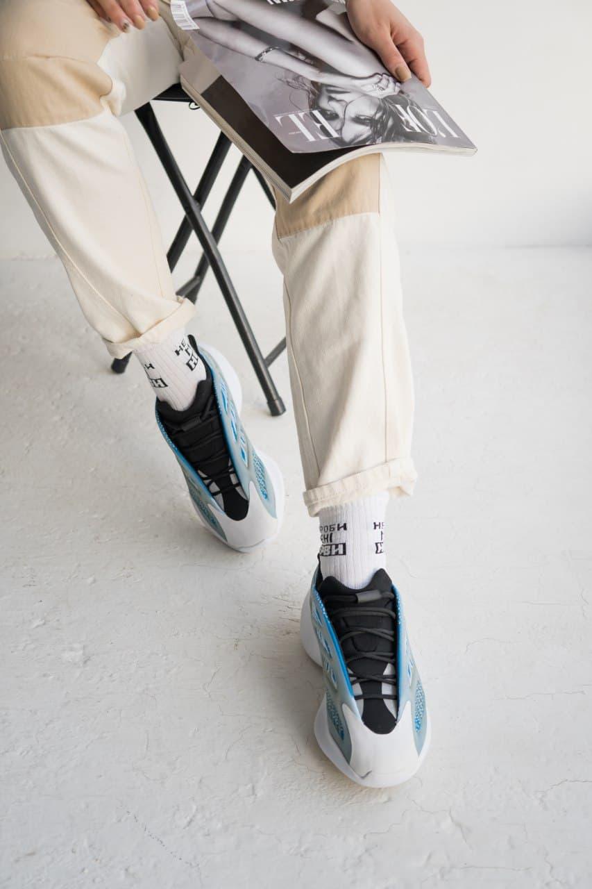 Adidas Yeezy Boost 700 V3 Arzareth 2