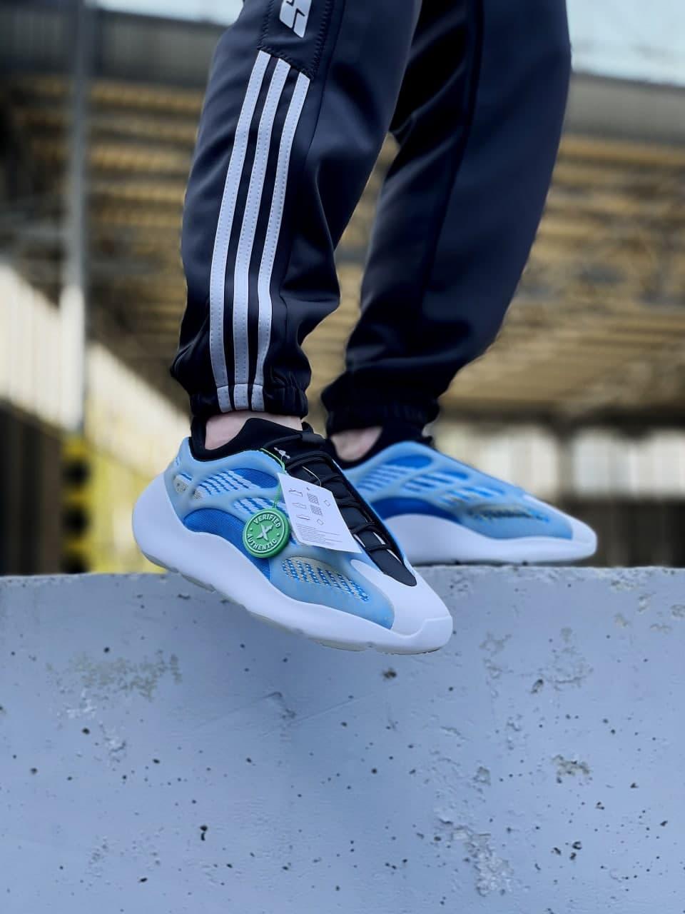 Adidas Yeezy Boost 700 V3 Arzareth 2