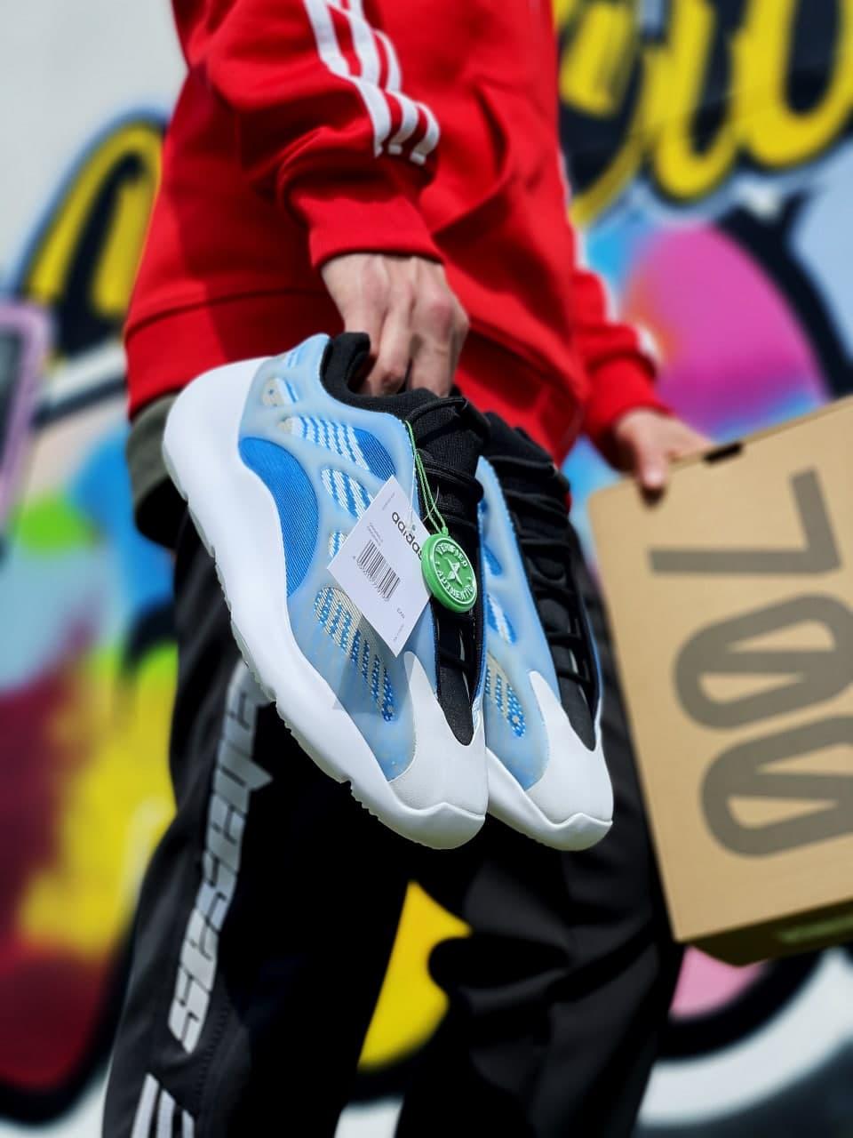 Adidas Yeezy Boost 700 V3 Arzareth 2