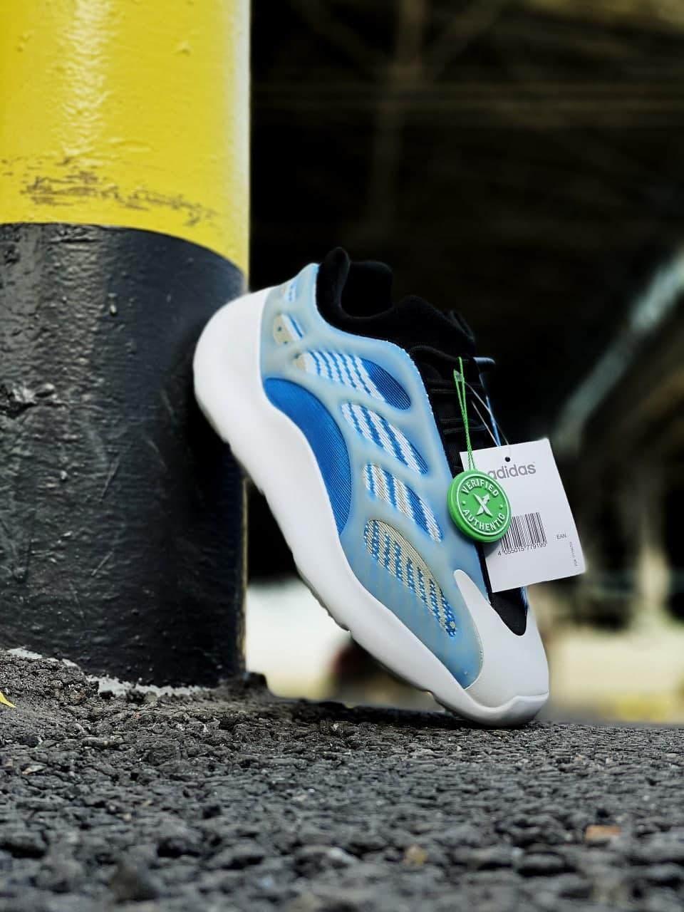 Adidas Yeezy Boost 700 V3 Arzareth 2