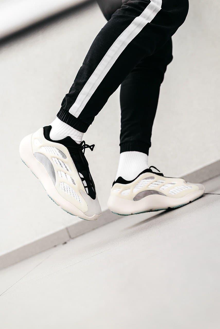 Adidas Yeezy Boost 700 V3 Azael