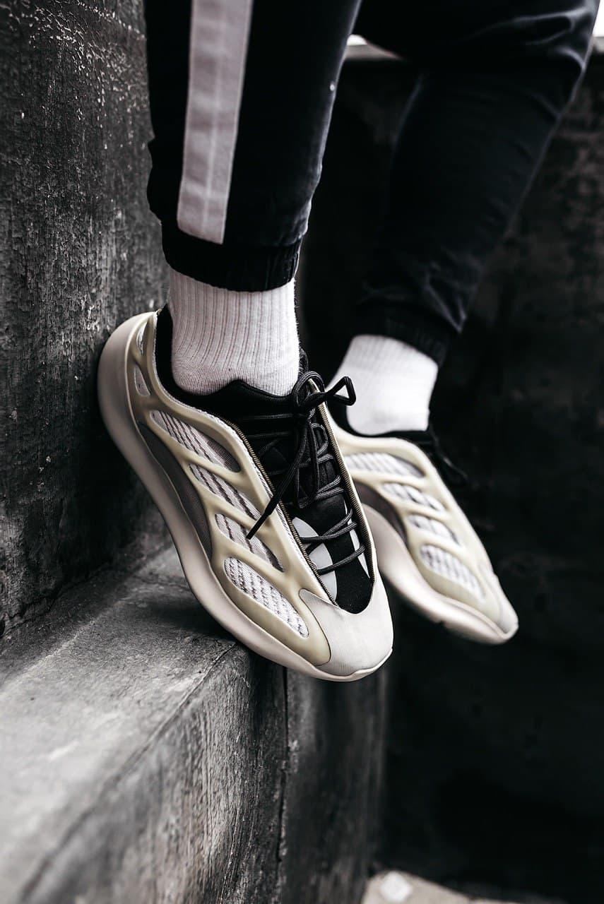 Adidas Yeezy Boost 700 V3 Azael