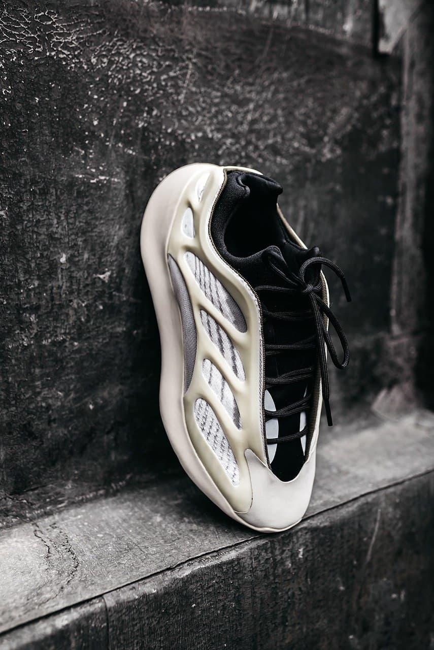 Adidas Yeezy Boost 700 V3 Azael