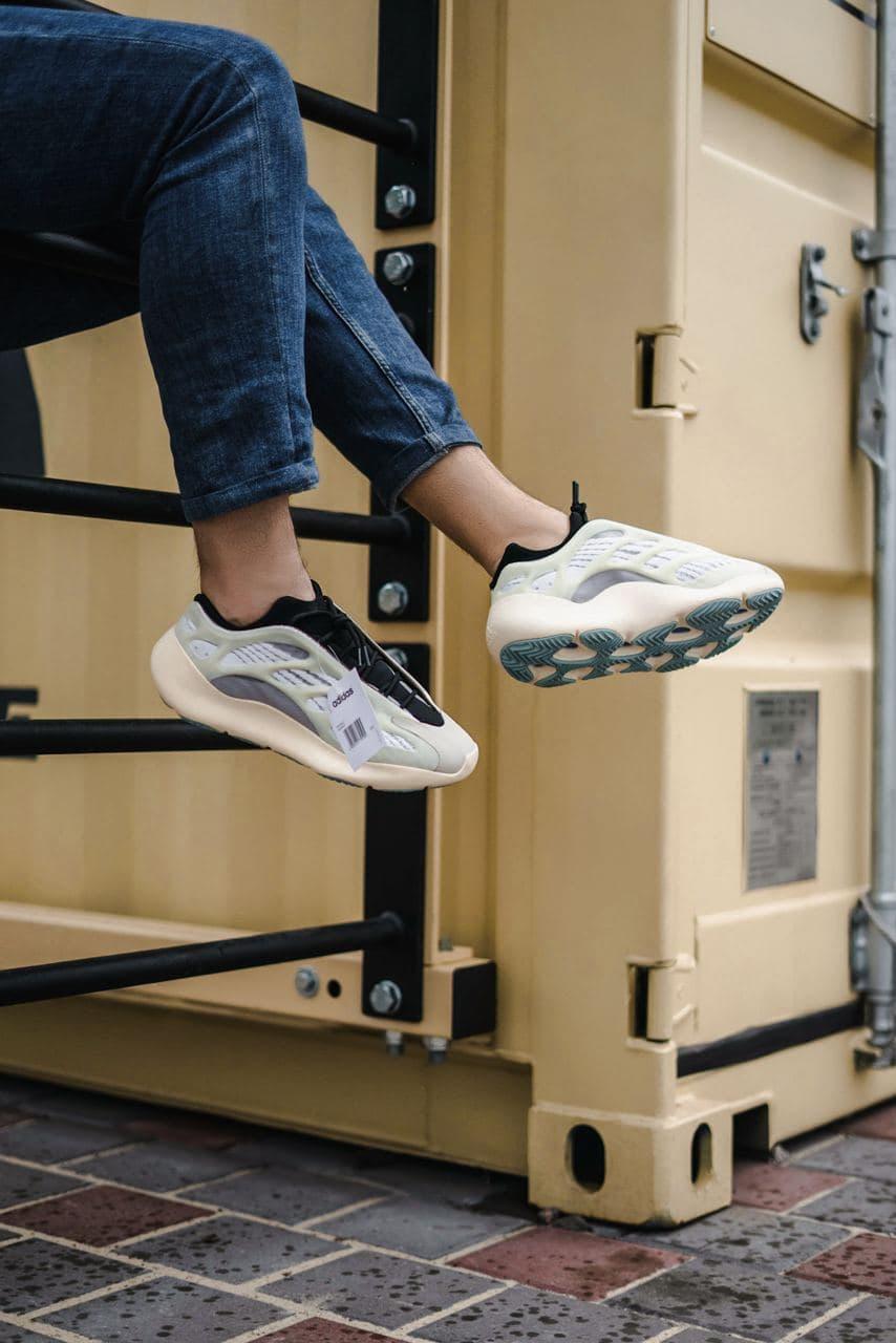 Adidas Yeezy Boost 700 V3 Azael