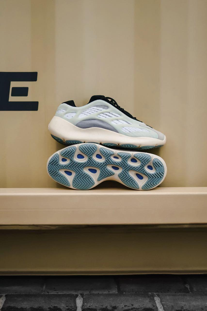 Adidas Yeezy Boost 700 V3 Azael