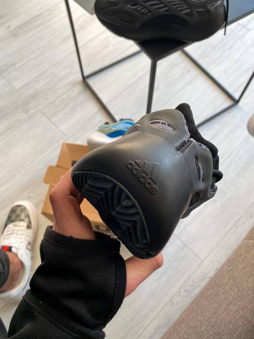 Adidas Yeezy Boost 700 V3 Clay Brown