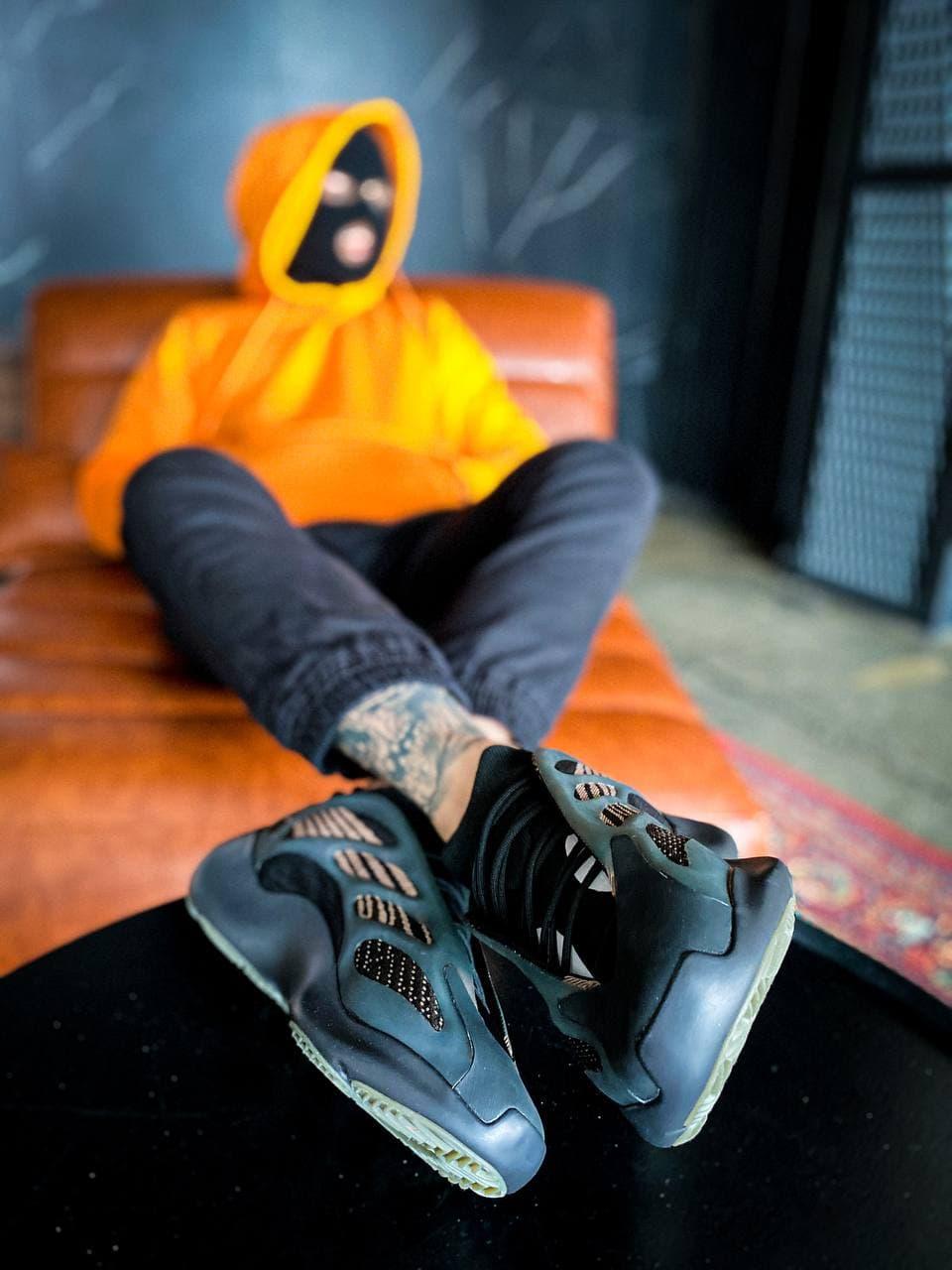 Adidas Yeezy Boost 700 V3 Clay Brown