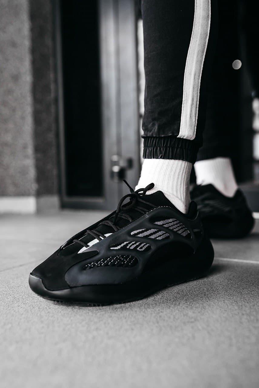 Adidas Yeezy Boost 700 V3 Black Alvah