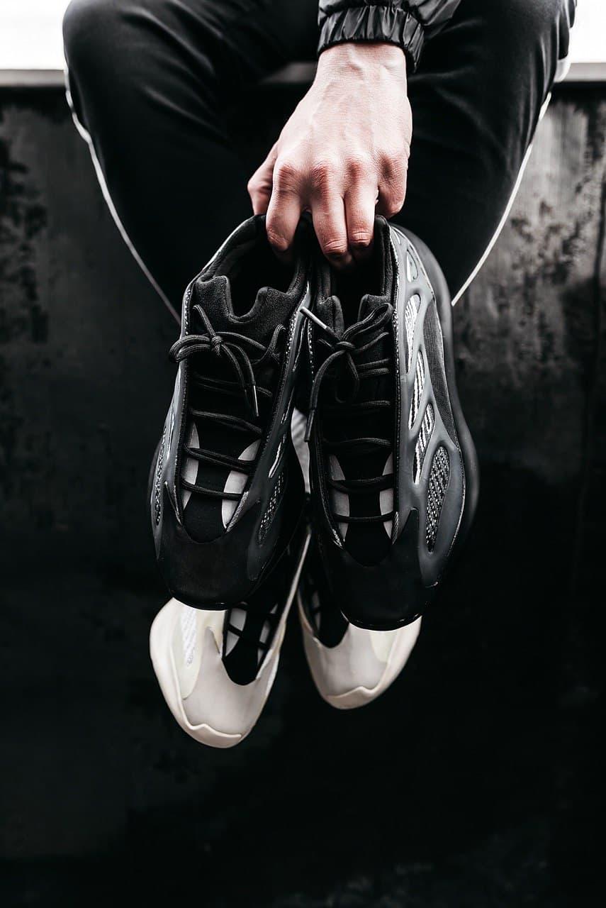 Adidas Yeezy Boost 700 V3 Black Alvah