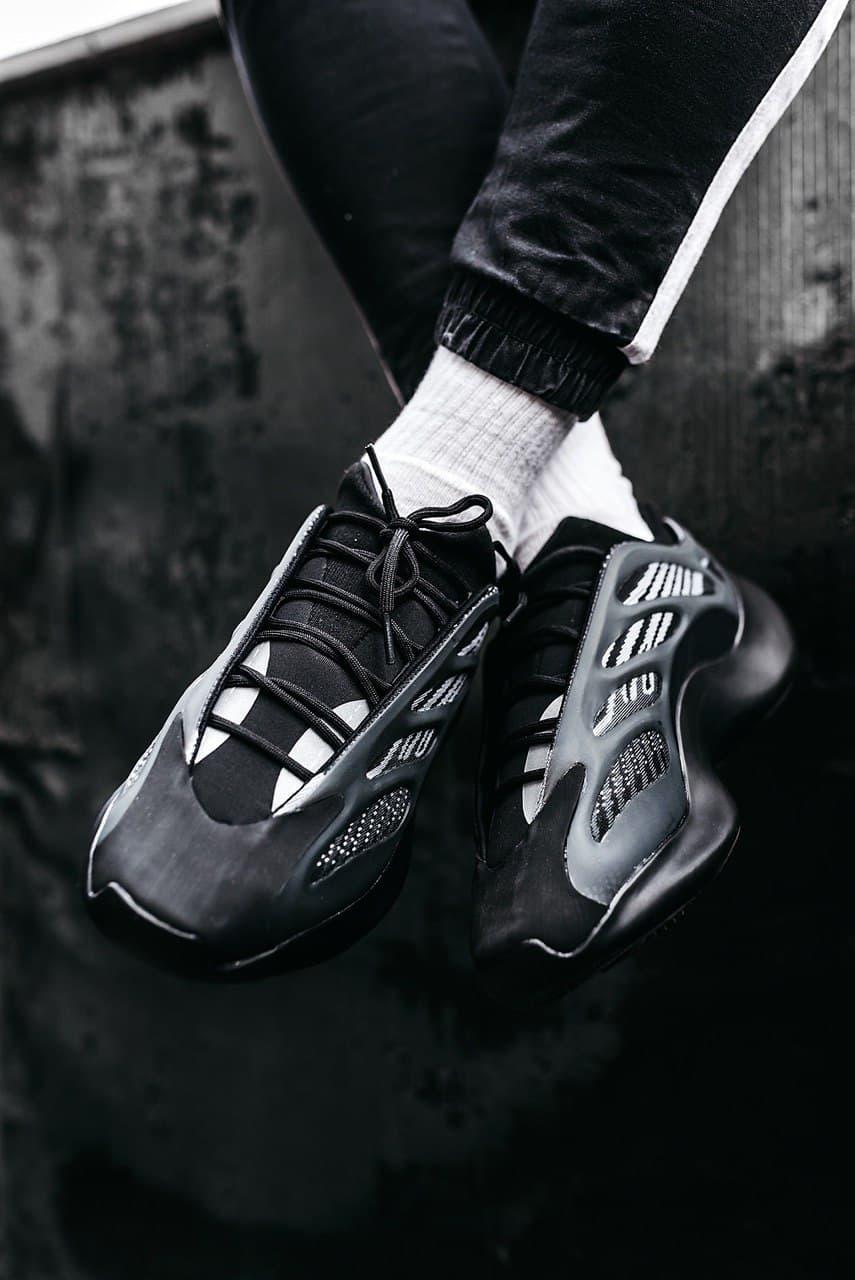 Adidas Yeezy Boost 700 V3 Black Alvah