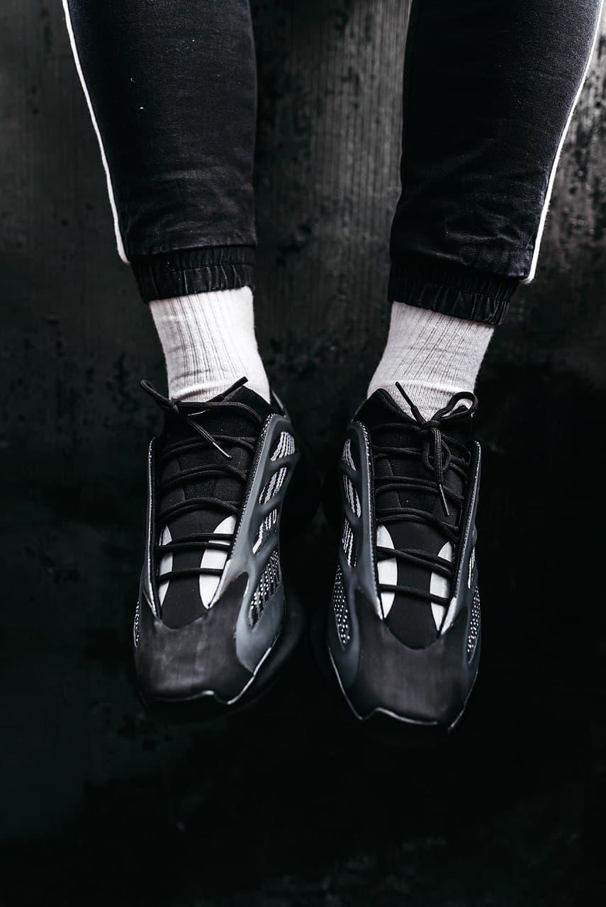 Adidas Yeezy Boost 700 V3 Black Alvah