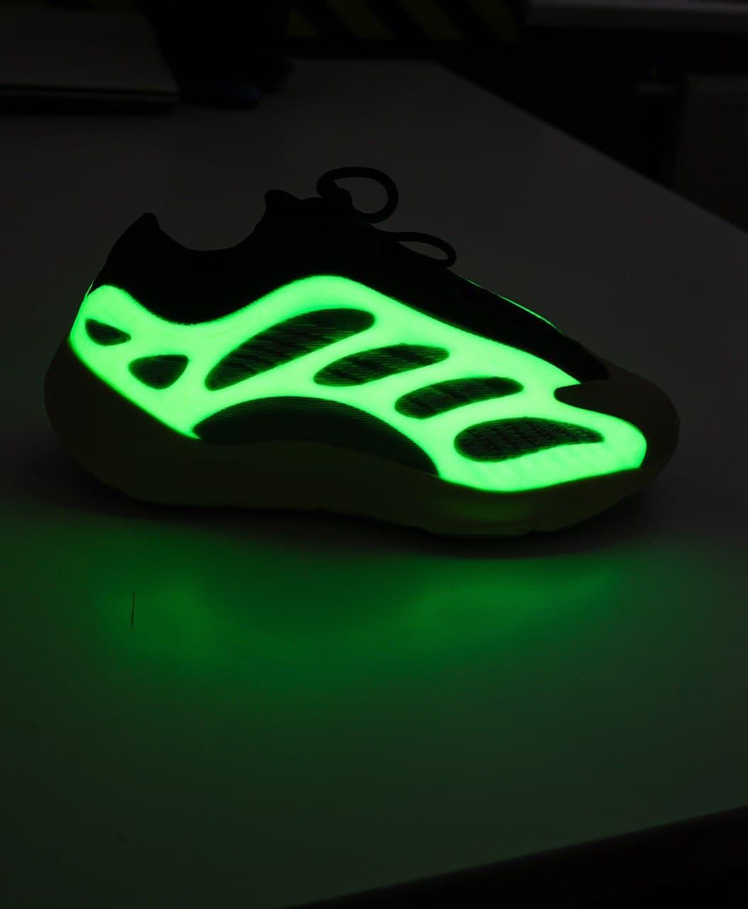 Adidas Yeezy Boost 700 V3 Black Alvah