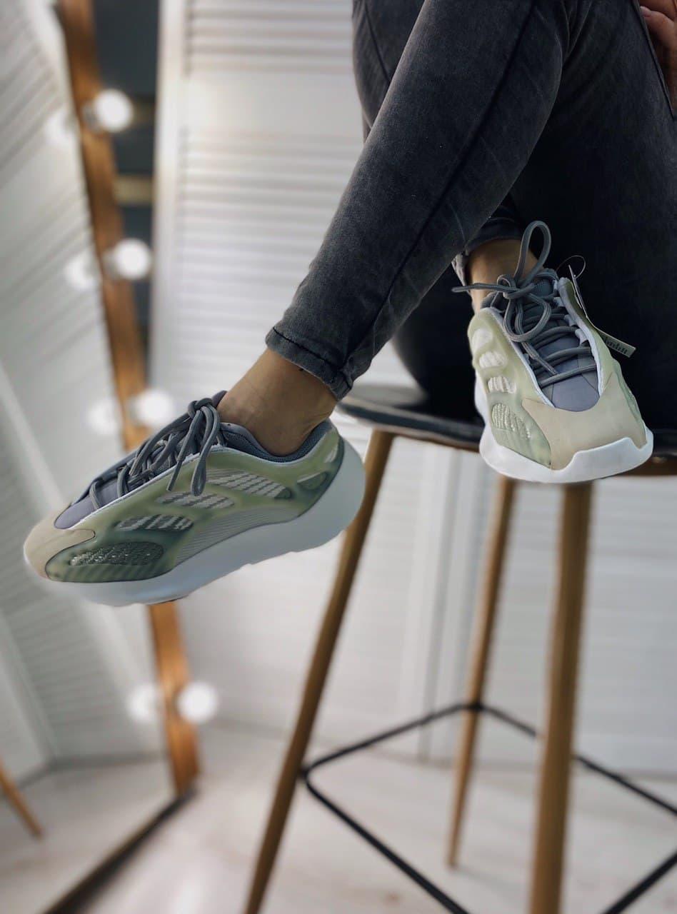 Adidas Yeezy Boost 700 V3 White Tan Gray