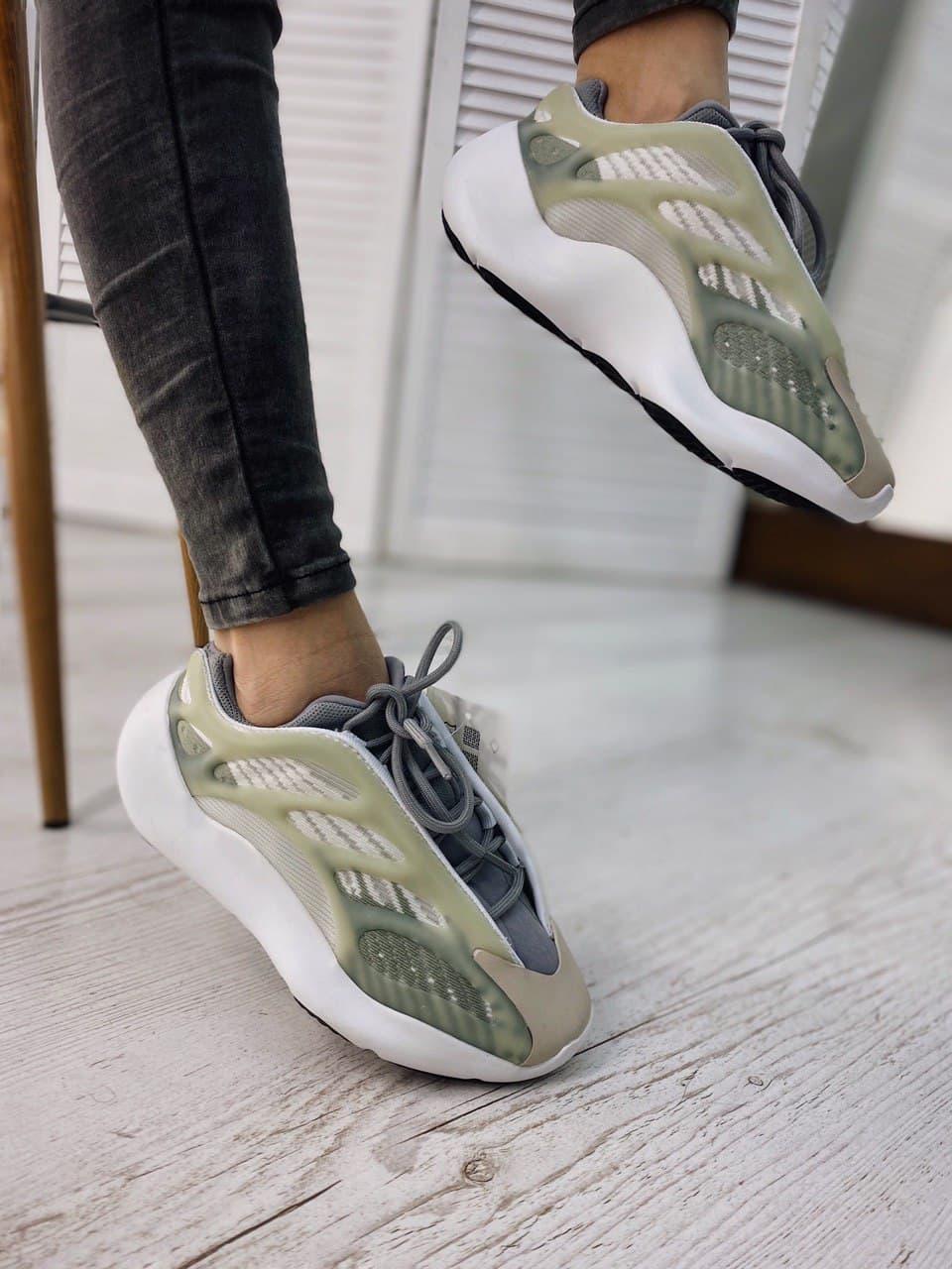 Adidas Yeezy Boost 700 V3 White Tan Gray