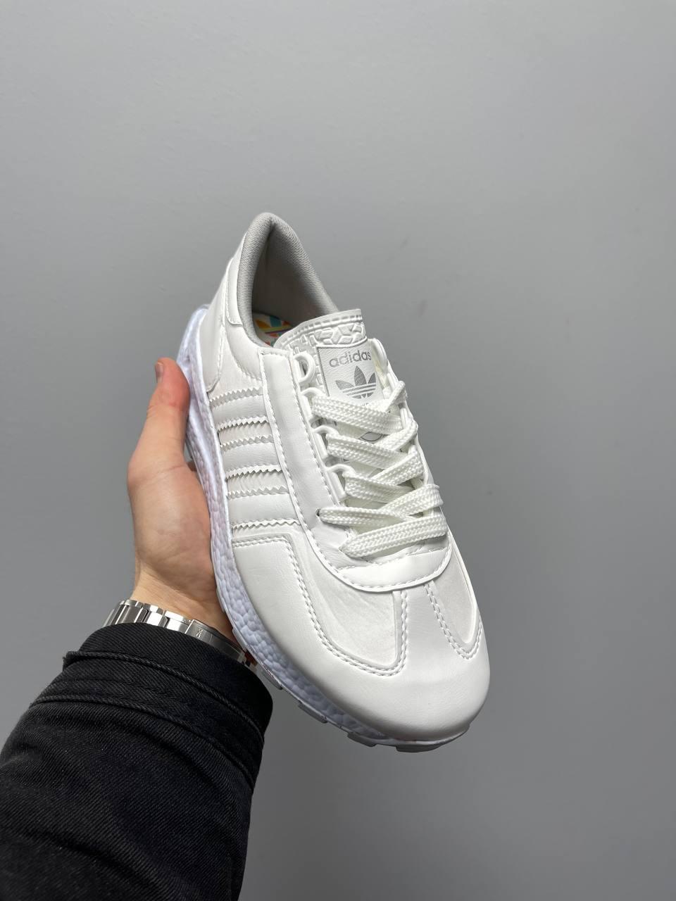Adidas Retropy White v2