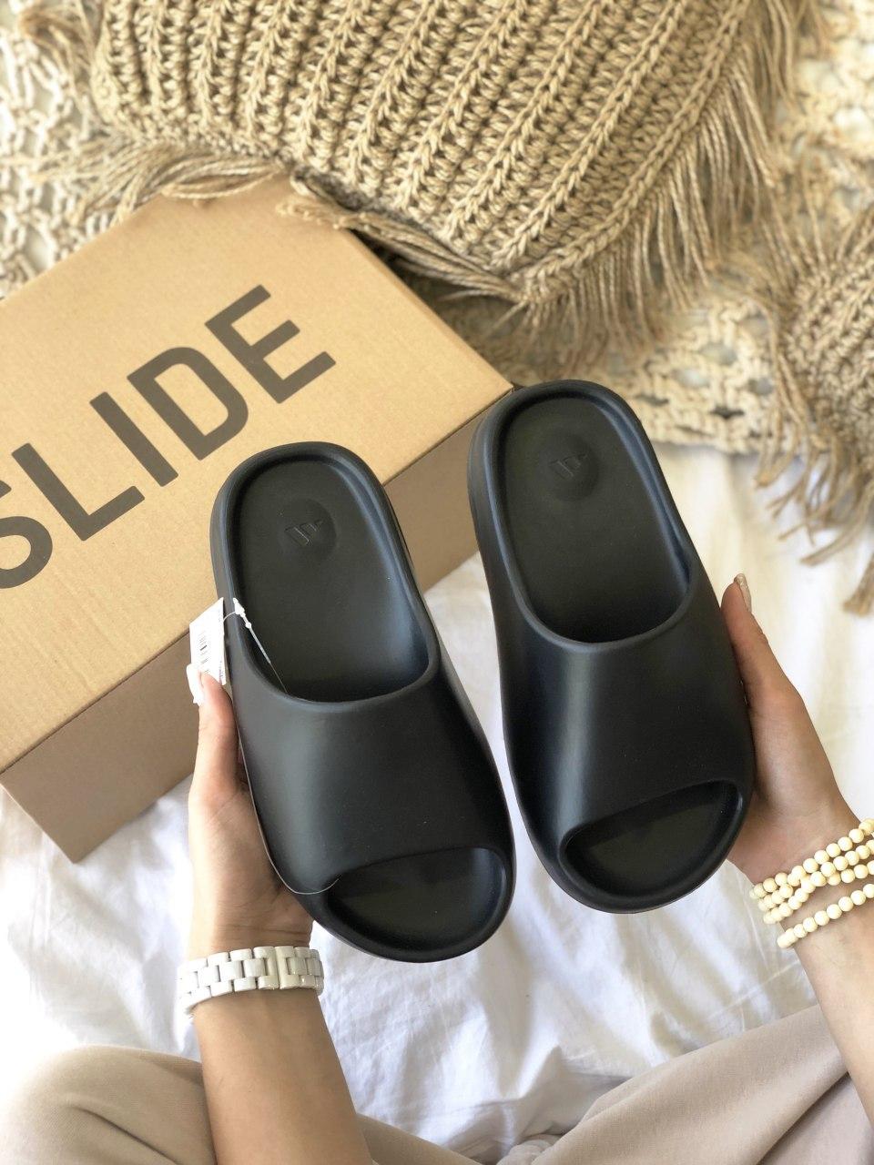 Adidas Yeezy Slide Black