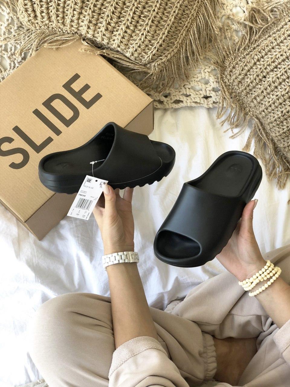 Adidas Yeezy Slide Black