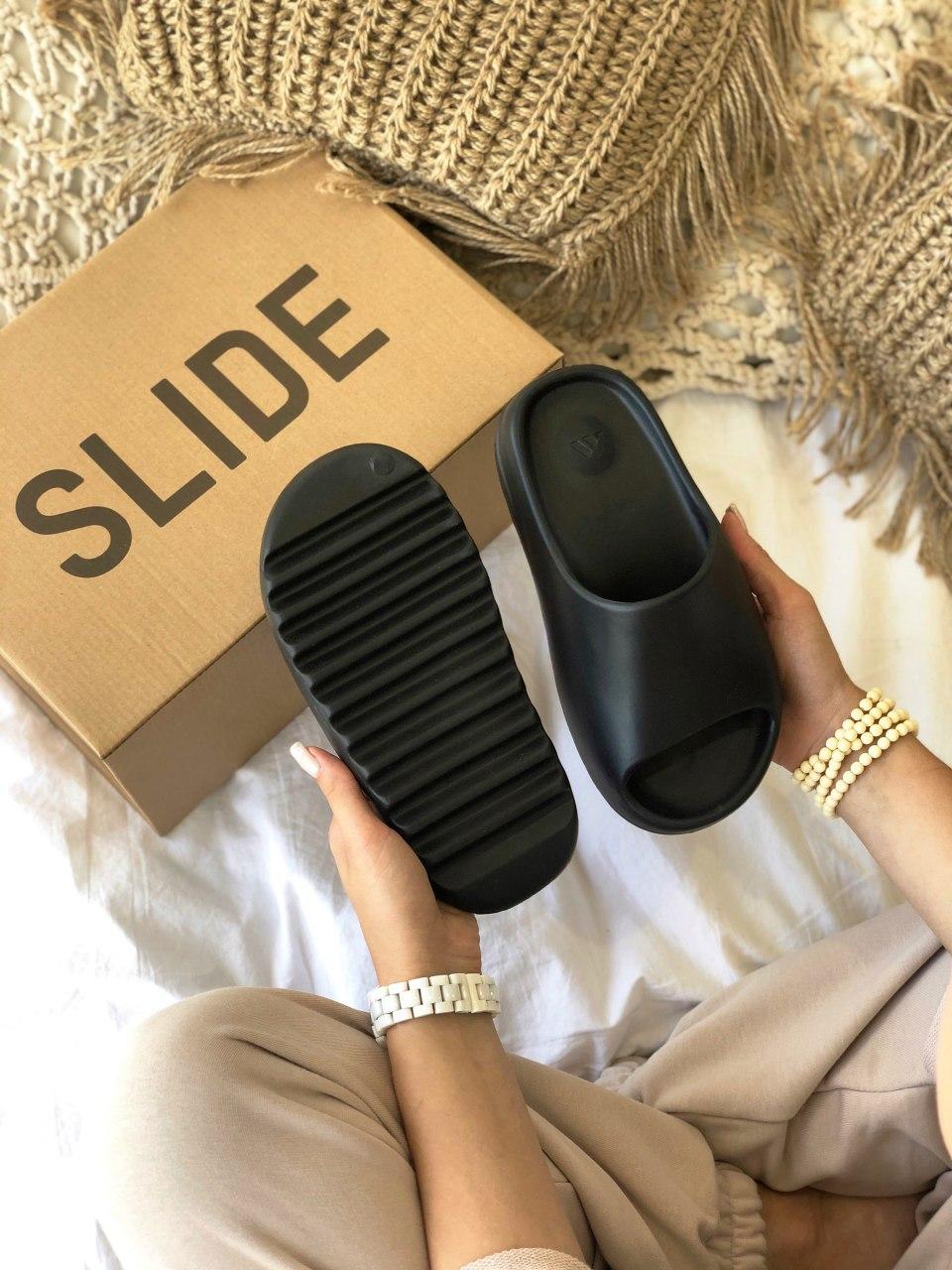 Adidas Yeezy Slide Black
