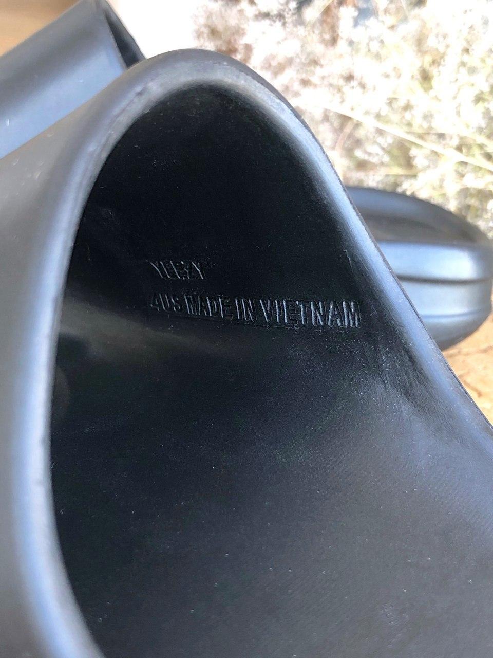 Adidas Yeezy Slide Black