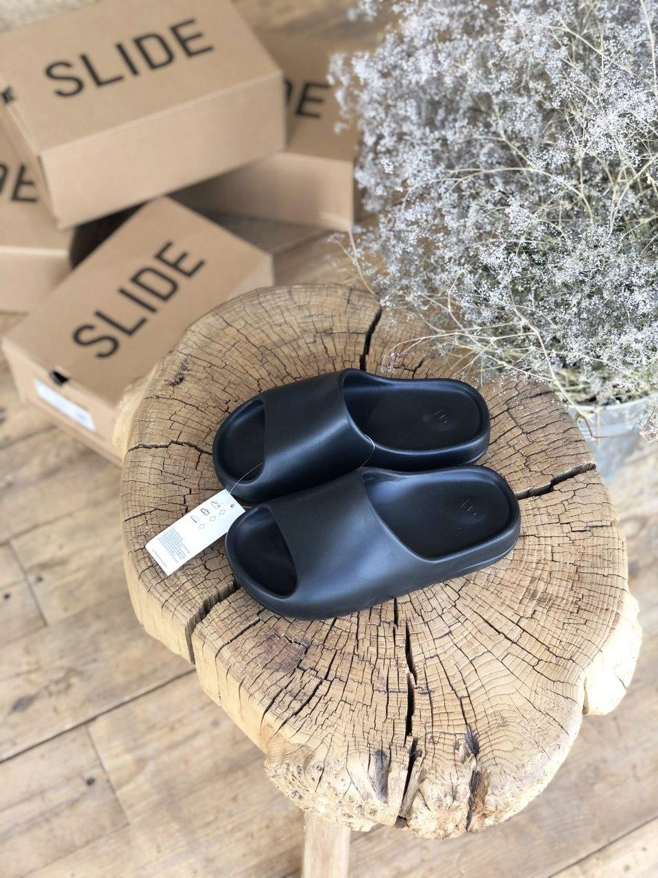 Adidas Yeezy Slide Black