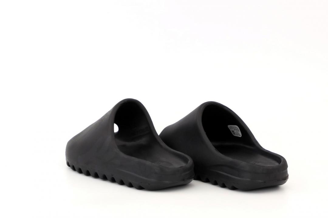 Adidas Yeezy Slide Black