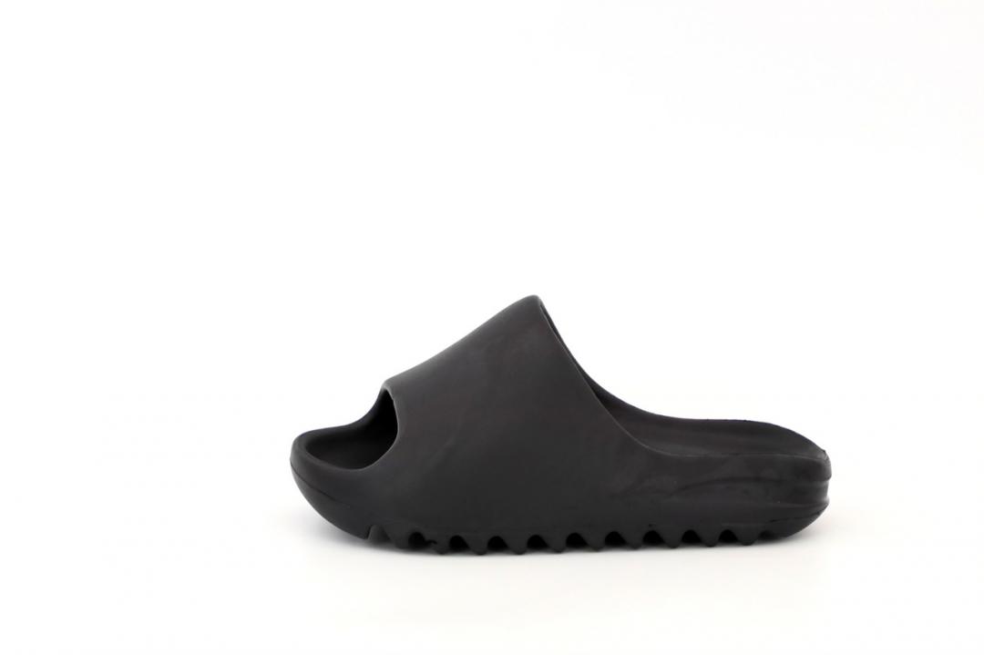 Adidas Yeezy Slide Black