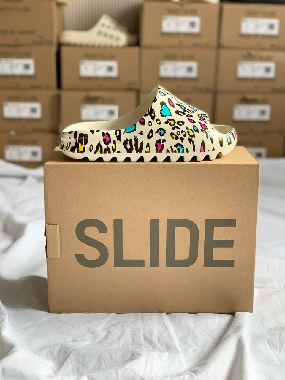 Adidas Yeezy Slide Graffiti 1