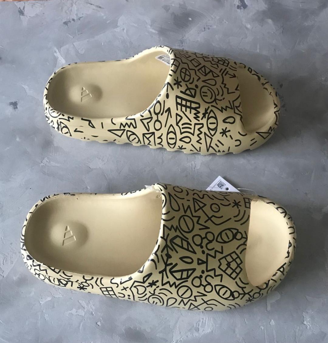 Adidas Yeezy Slide Graffiti