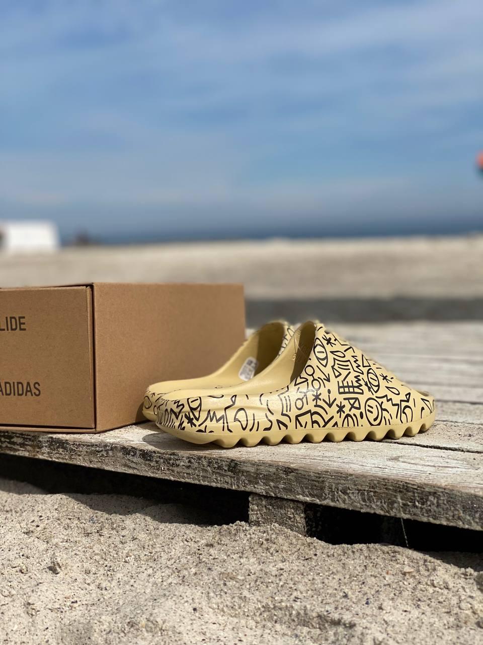 Adidas Yeezy Slide Graffiti