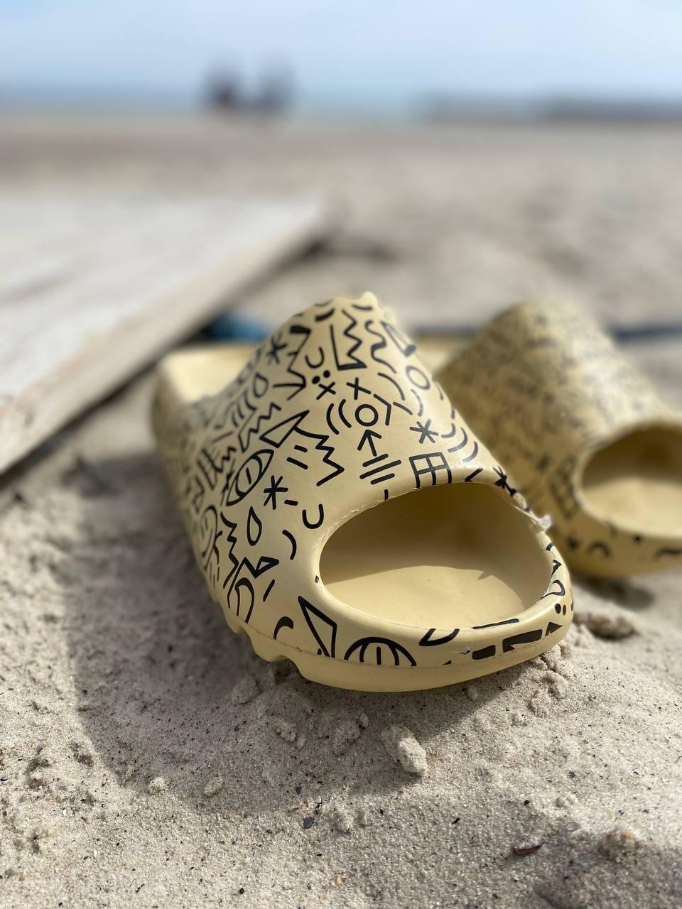 Adidas Yeezy Slide Graffiti