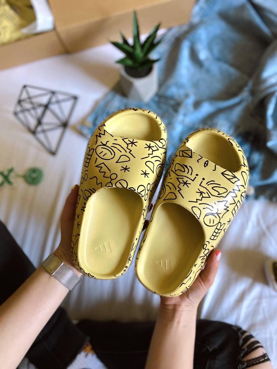 Adidas Yeezy Slide Graffiti
