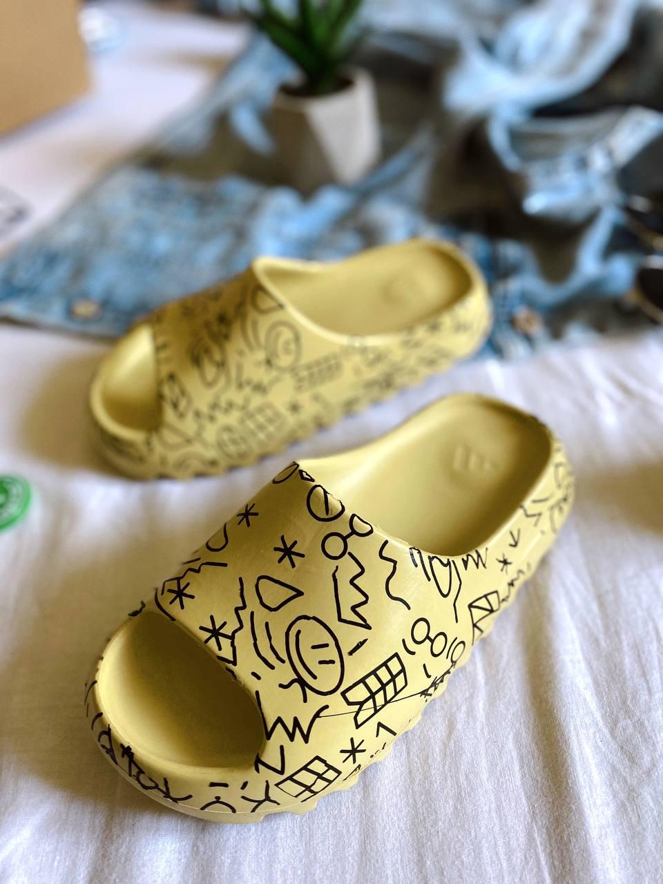 Adidas Yeezy Slide Graffiti