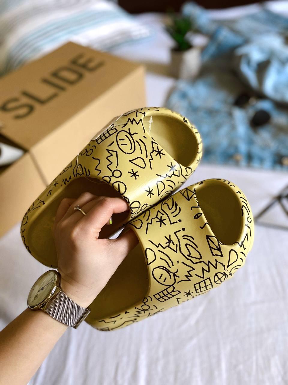 Adidas Yeezy Slide Graffiti