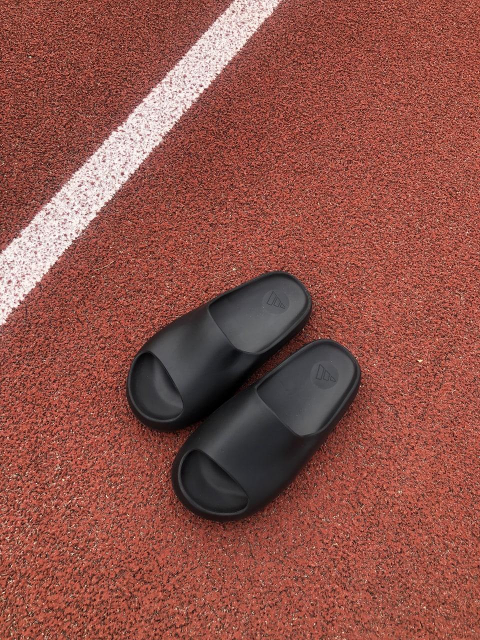 Adidas Yeezy Slide Black 2022