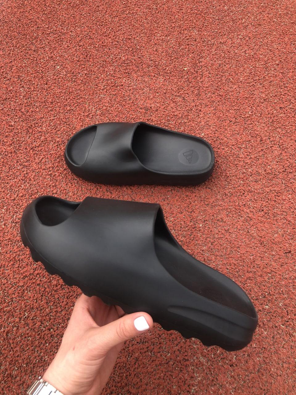 Adidas Yeezy Slide Black 2022