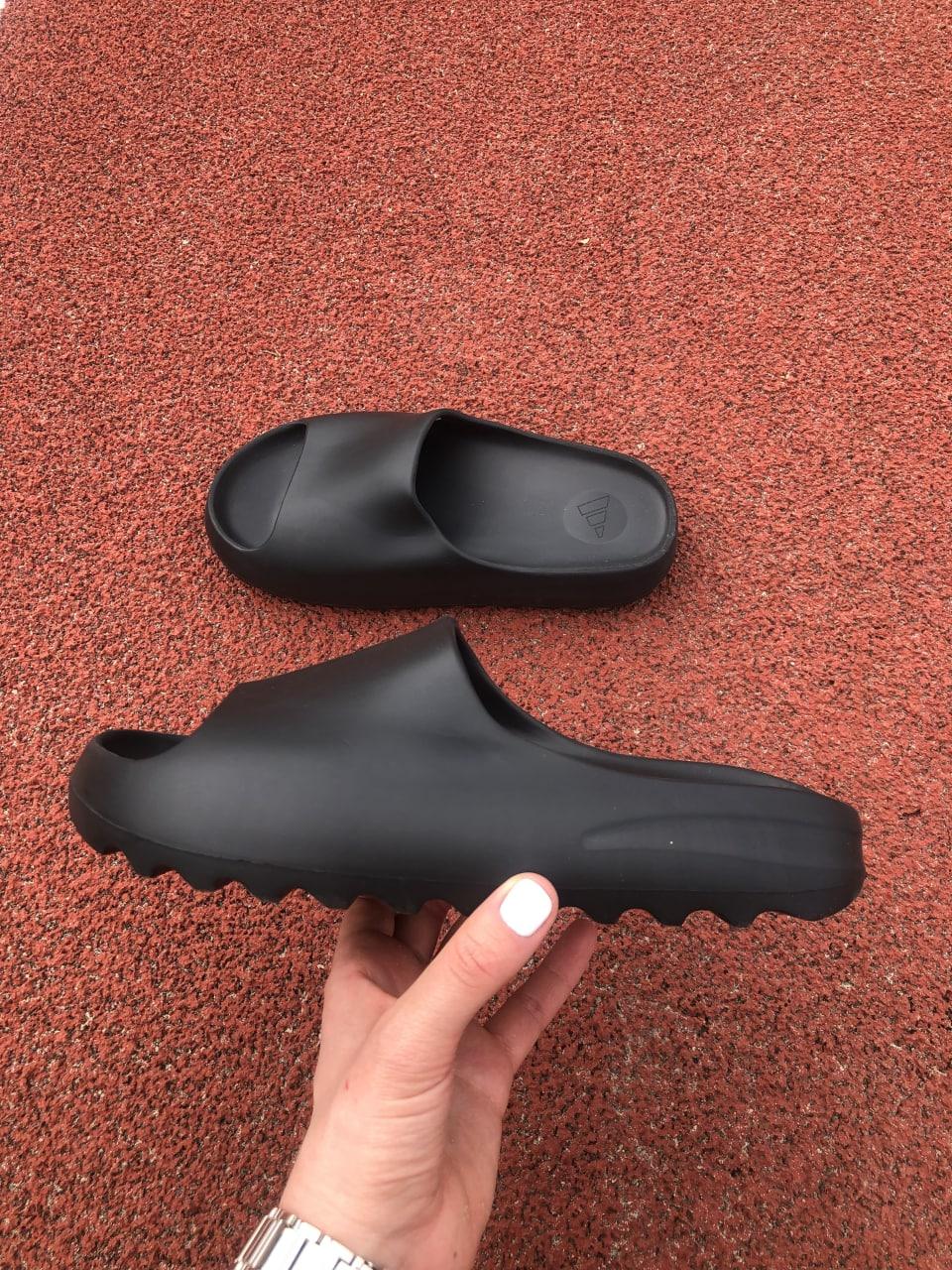 Adidas Yeezy Slide Black 2022