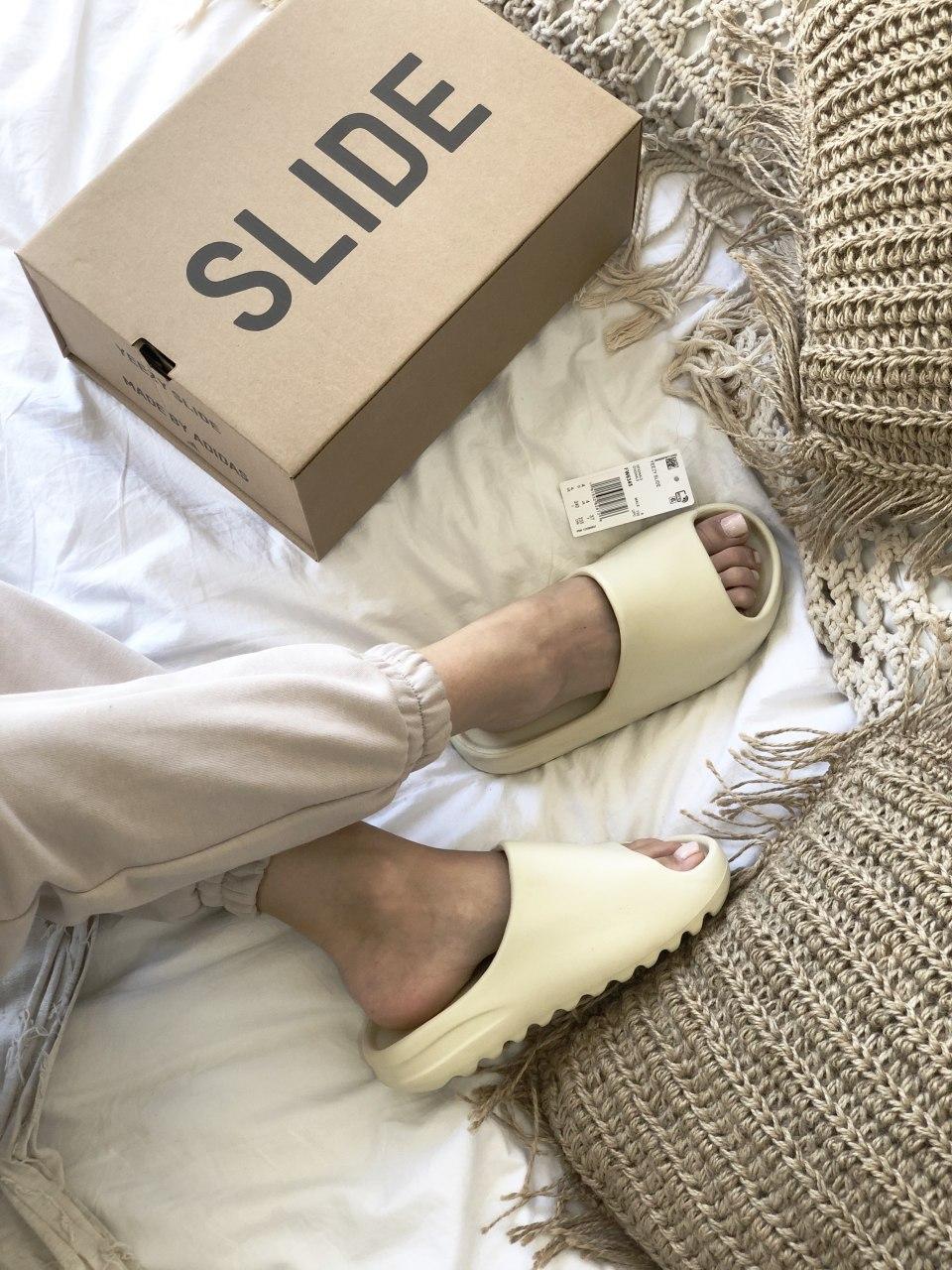 Adidas Yeezy Slide Bone 3