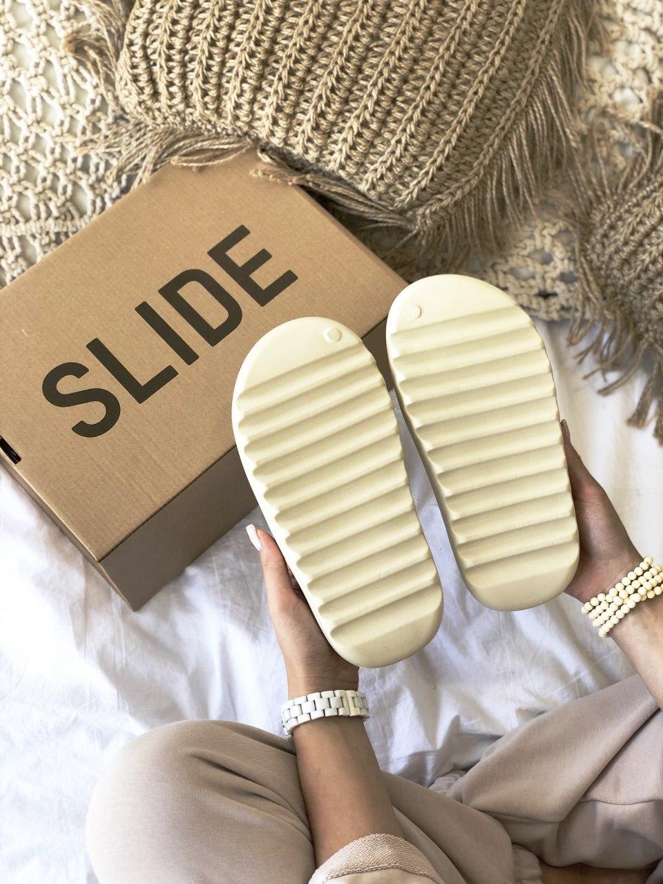 Adidas Yeezy Slide Bone 3
