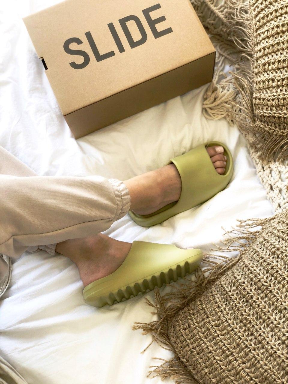 Adidas Yeezy Slide Resin