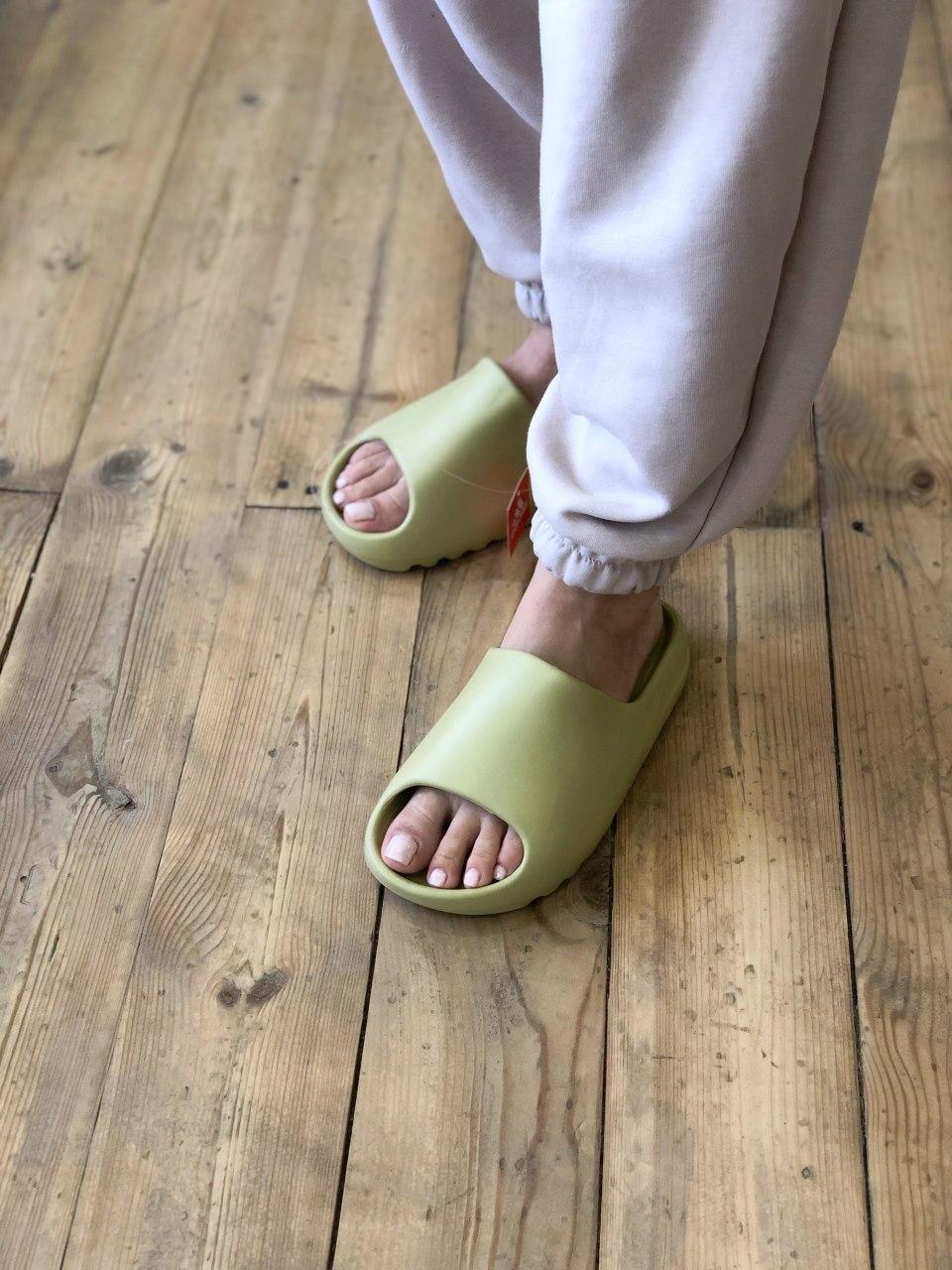 Adidas Yeezy Slide Resin