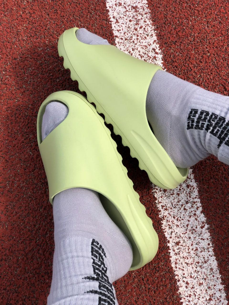 Adidas Yeezy Slide Resin Green