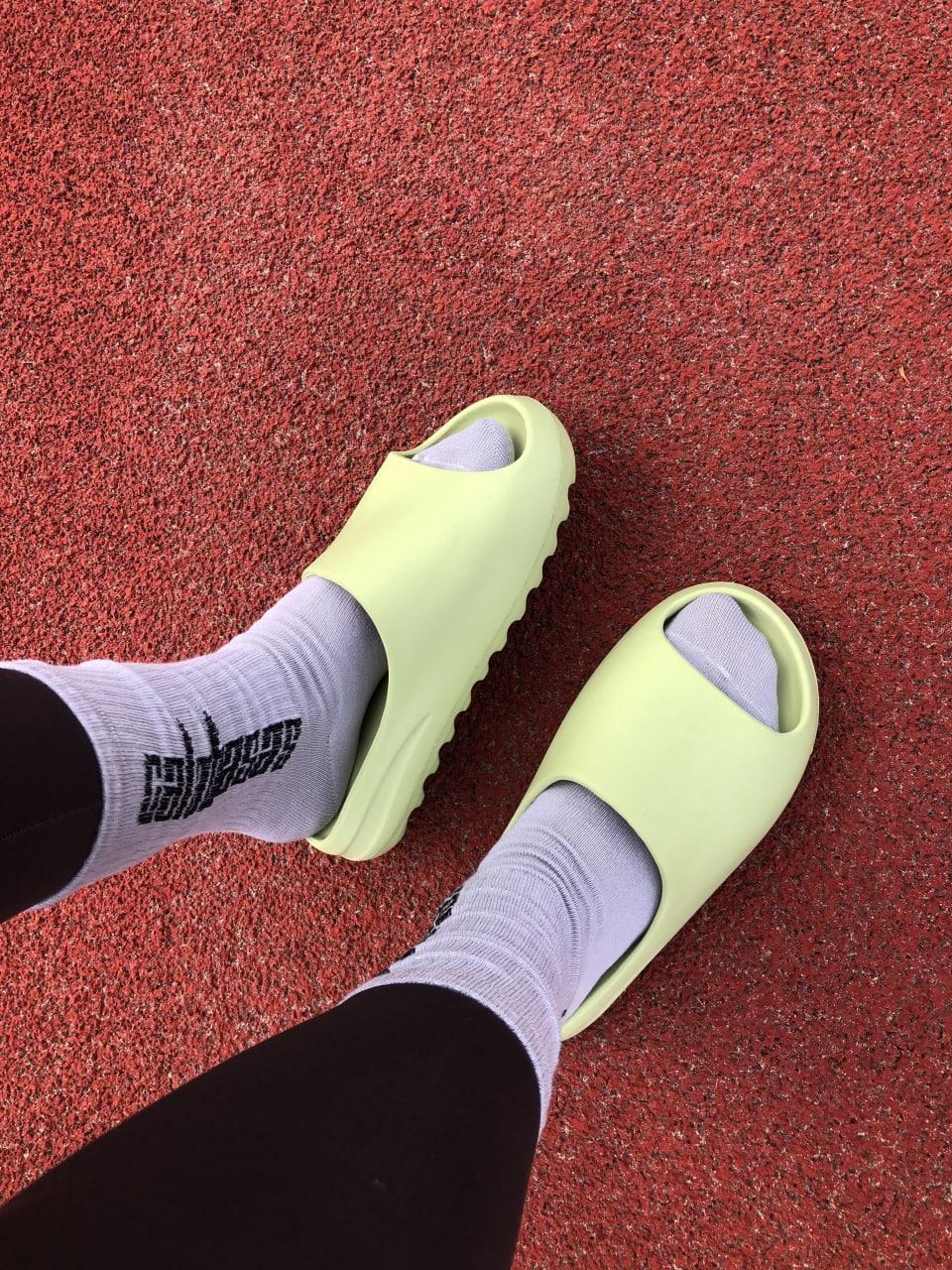 Adidas Yeezy Slide Resin Green
