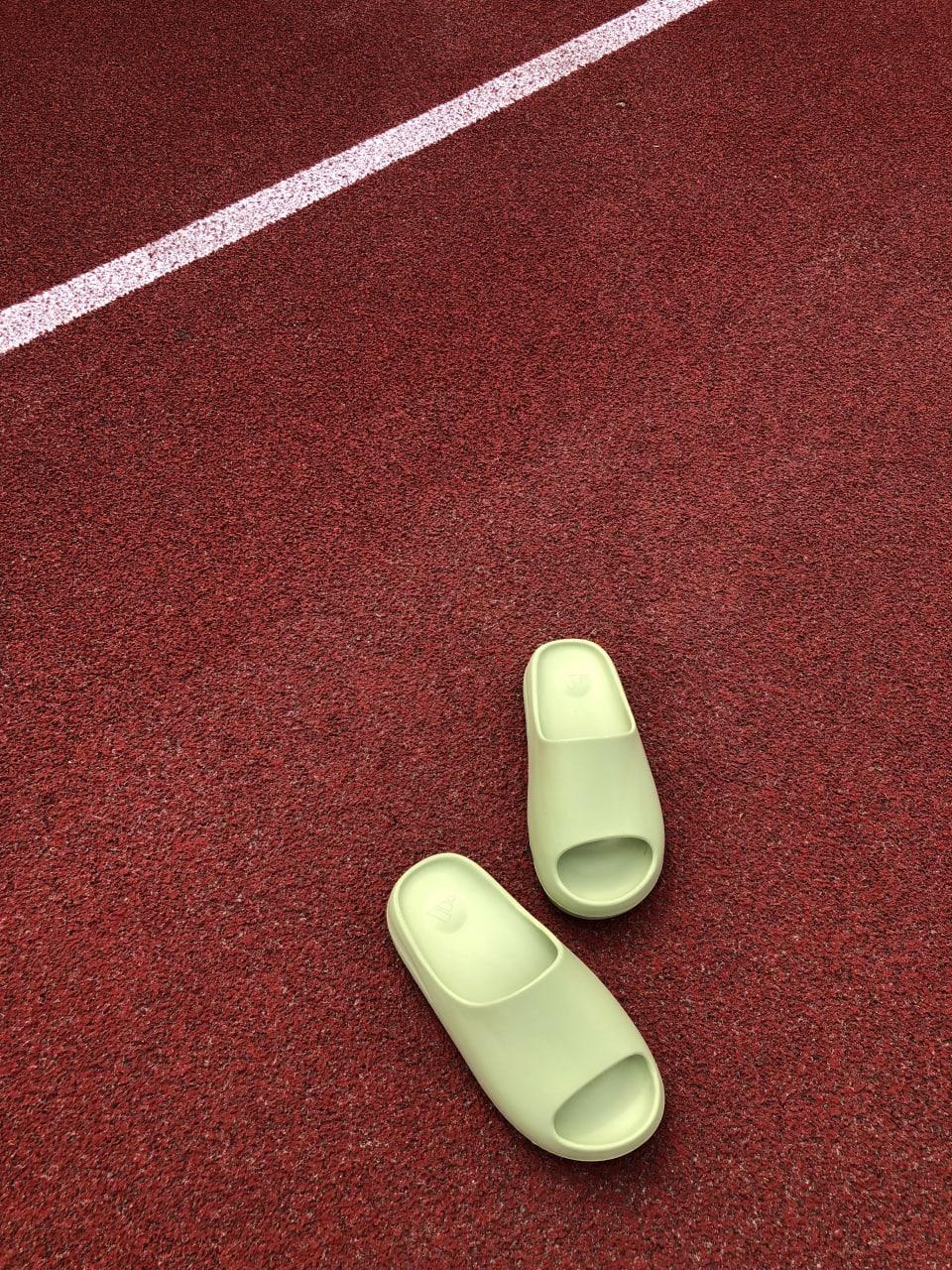Adidas Yeezy Slide Resin Green
