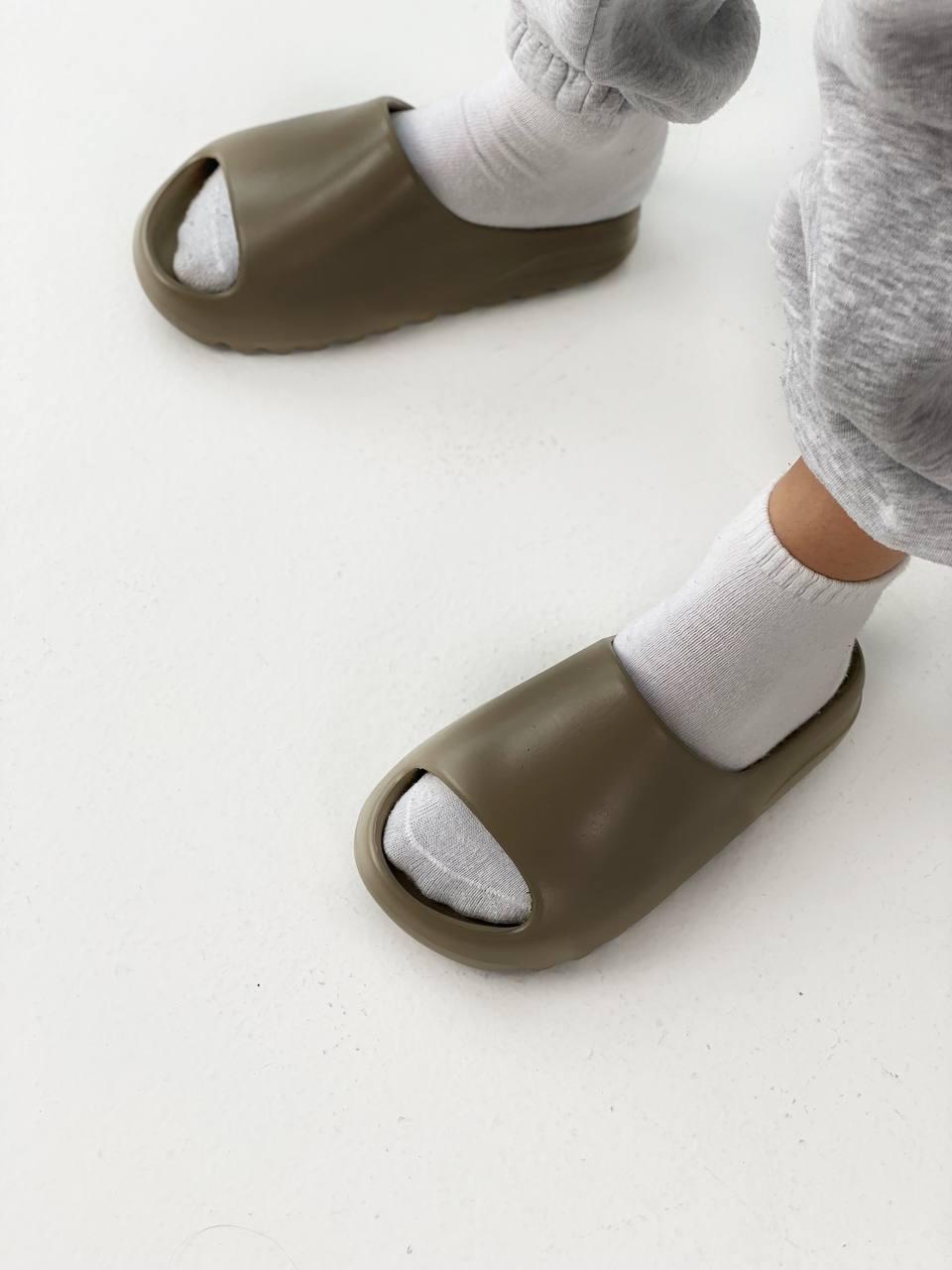 Adidas Yeezy Slide Earth Brown