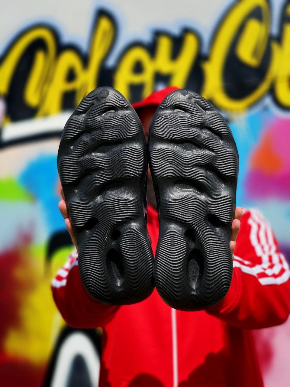 Adidas Yeezy Foam Runner Black