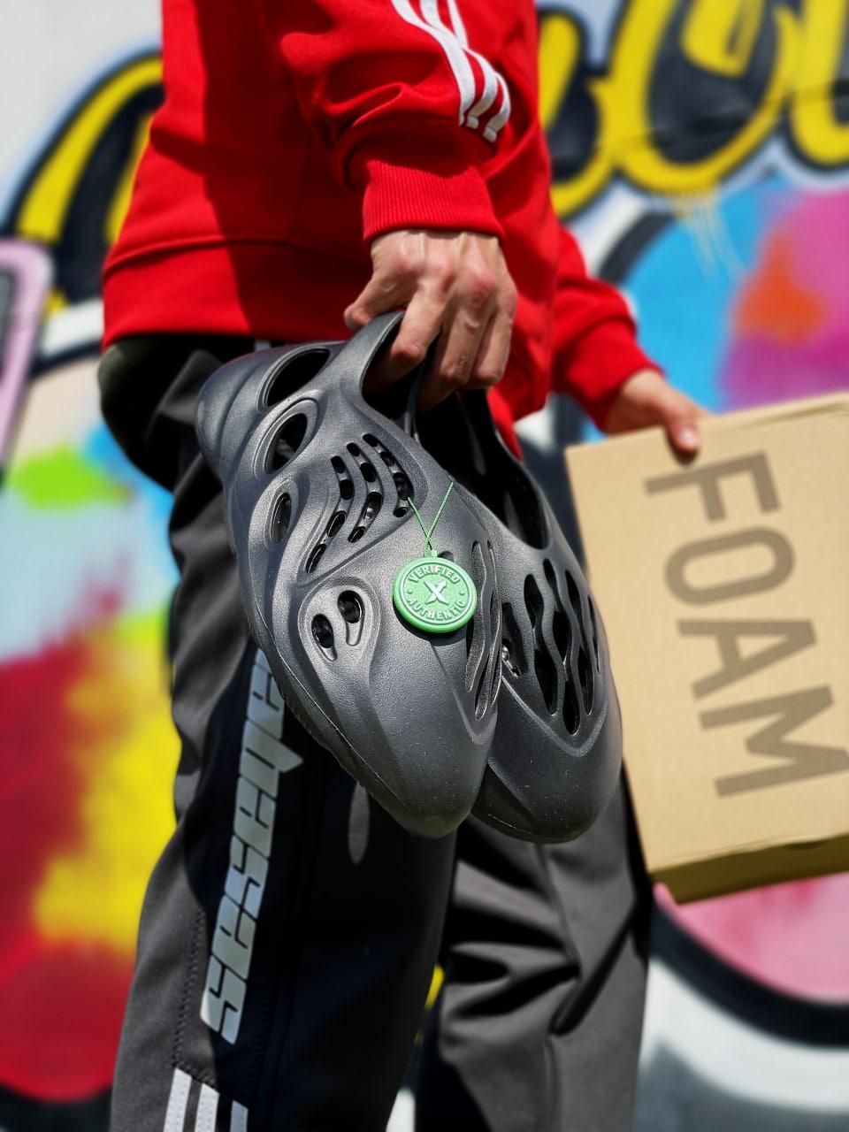 Adidas Yeezy Foam Runner Black