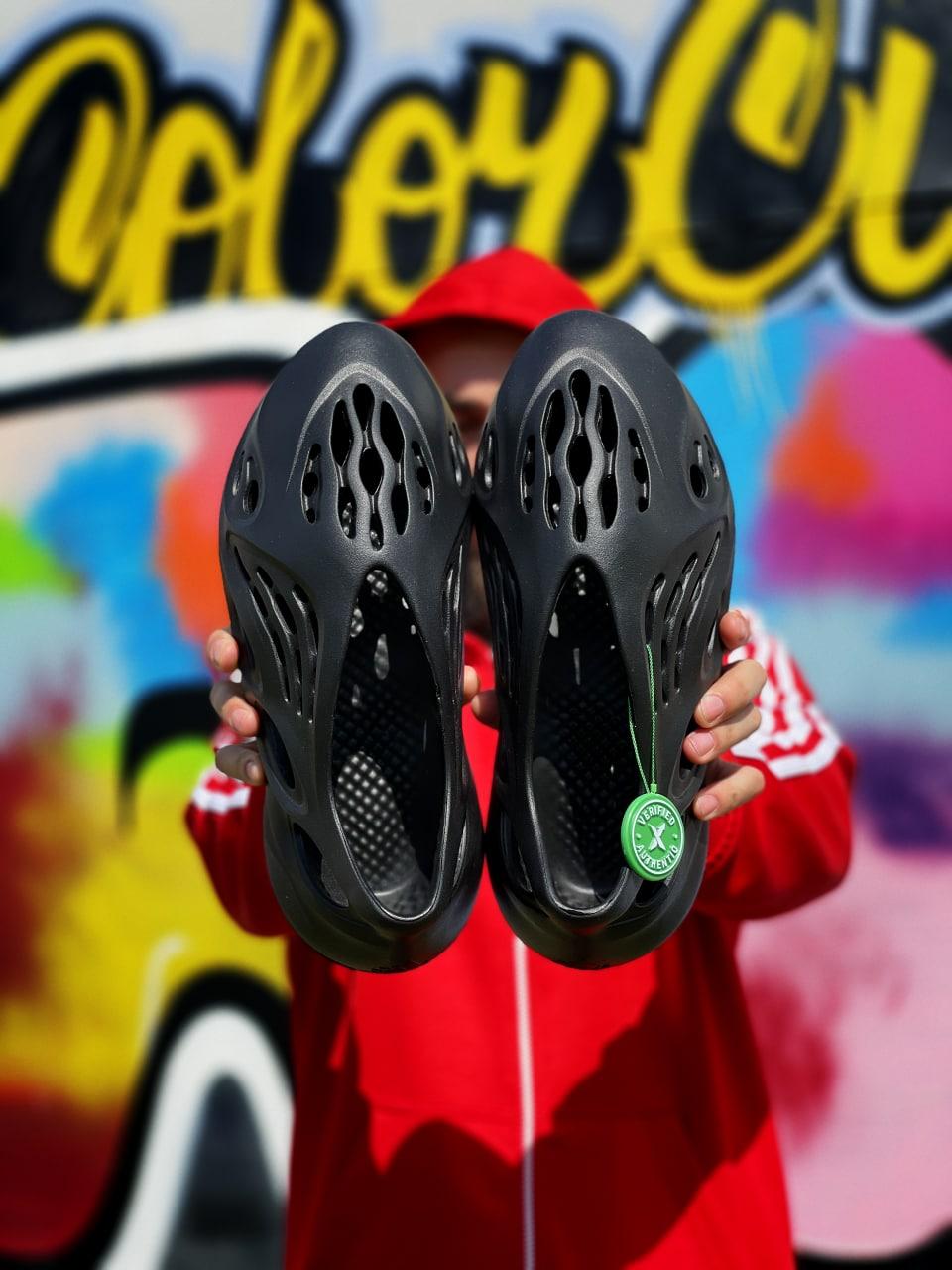 Adidas Yeezy Foam Runner Black