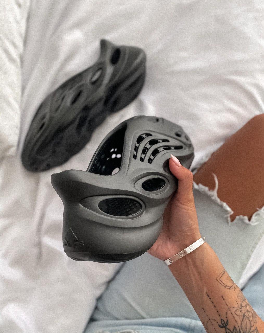 Adidas Yeezy Foam Runner Black