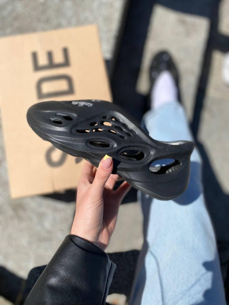 Adidas Yeezy Foam Runner Black